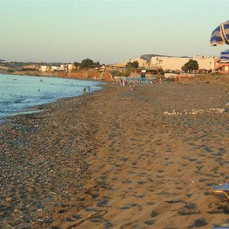 Danaos Beach Apartments Sfakaki Bagian luar foto
